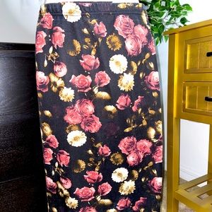 Black Skirt with Floral Print